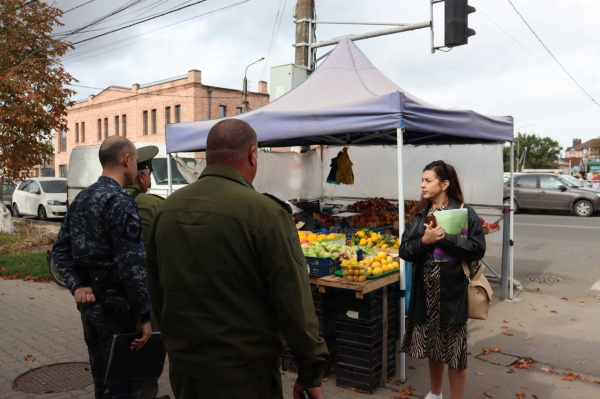 В Батайске продолжаются рейды по предотвращению несанкционированной торговли