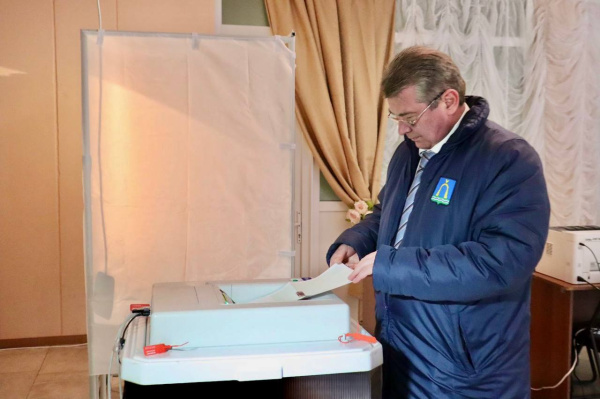 Роман Волошин проголосовал на выборах Президента Российской Федерации