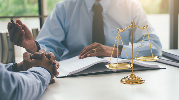 Батайчане могут получить бесплатную юридическую помощь