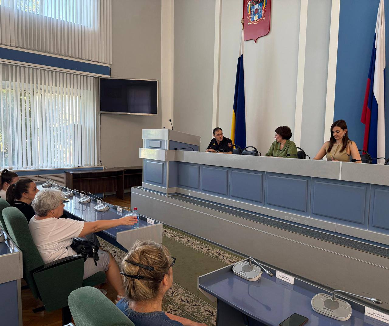 В Администрации города состоялось рабочее совещание с руководителями аптечных сетей
