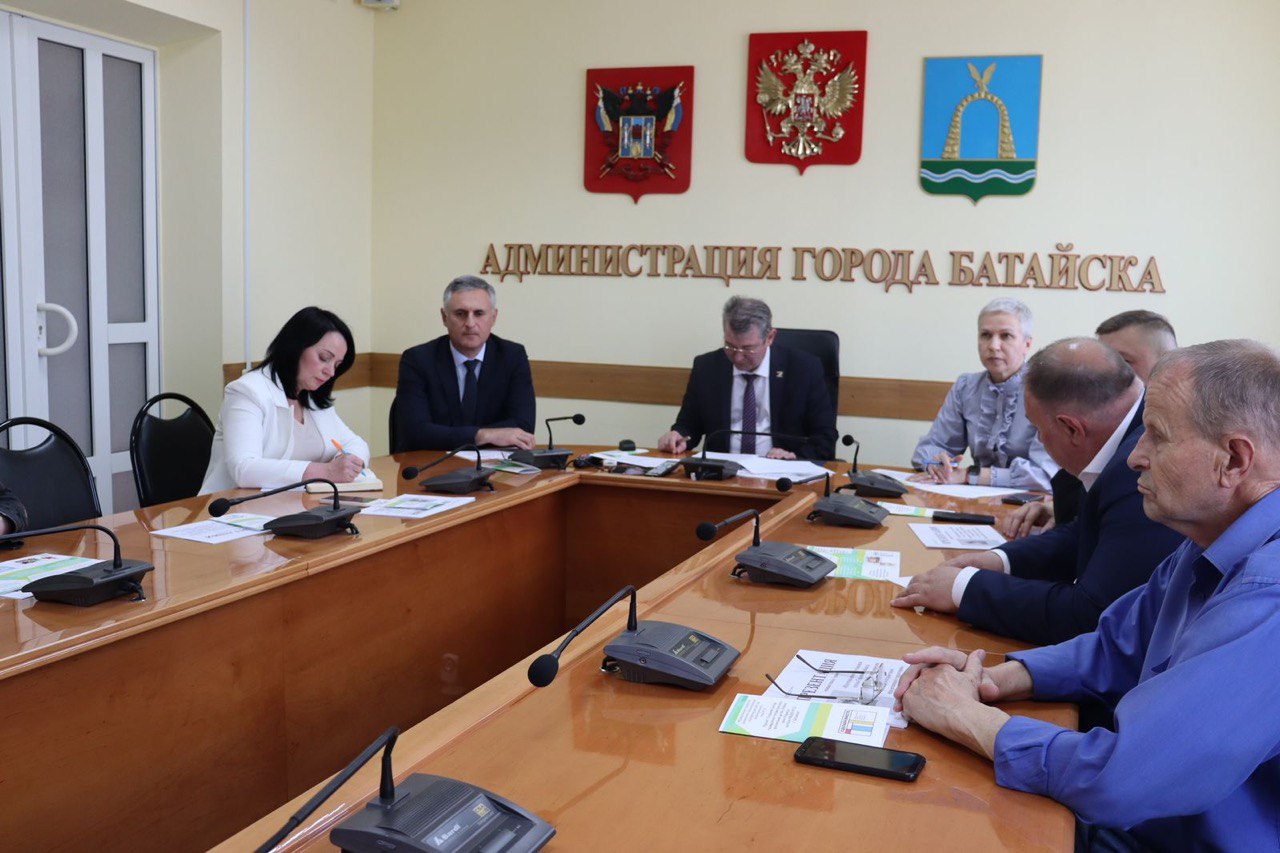 В Батайске выбрали 11 проектов по губернаторской программе "Сделаем вместе"