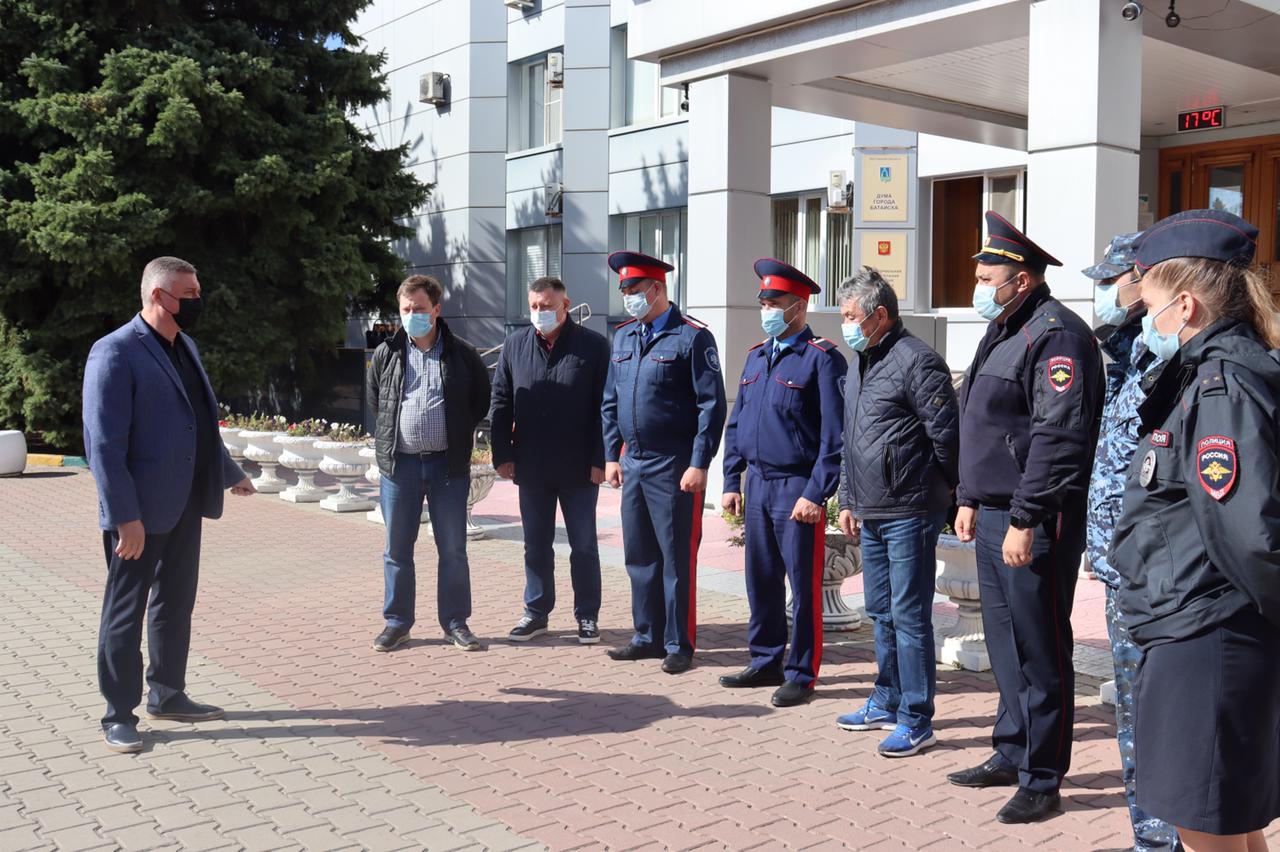 В Батайске усилены меры по контролю за соблюдением масочного режима