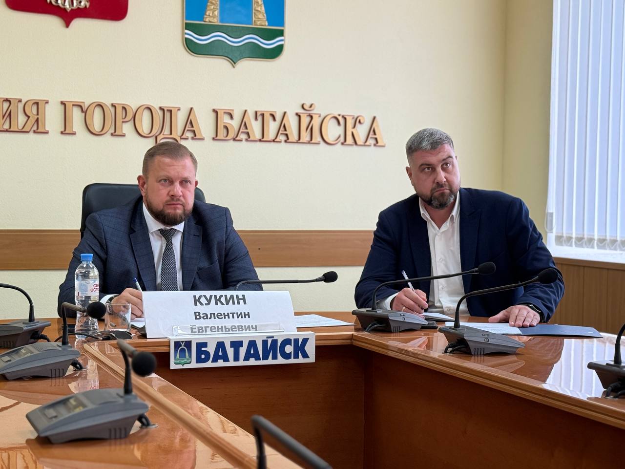 Глава города Батайска Валентин Кукин принял участие в совещании по вопросам ЖКХ