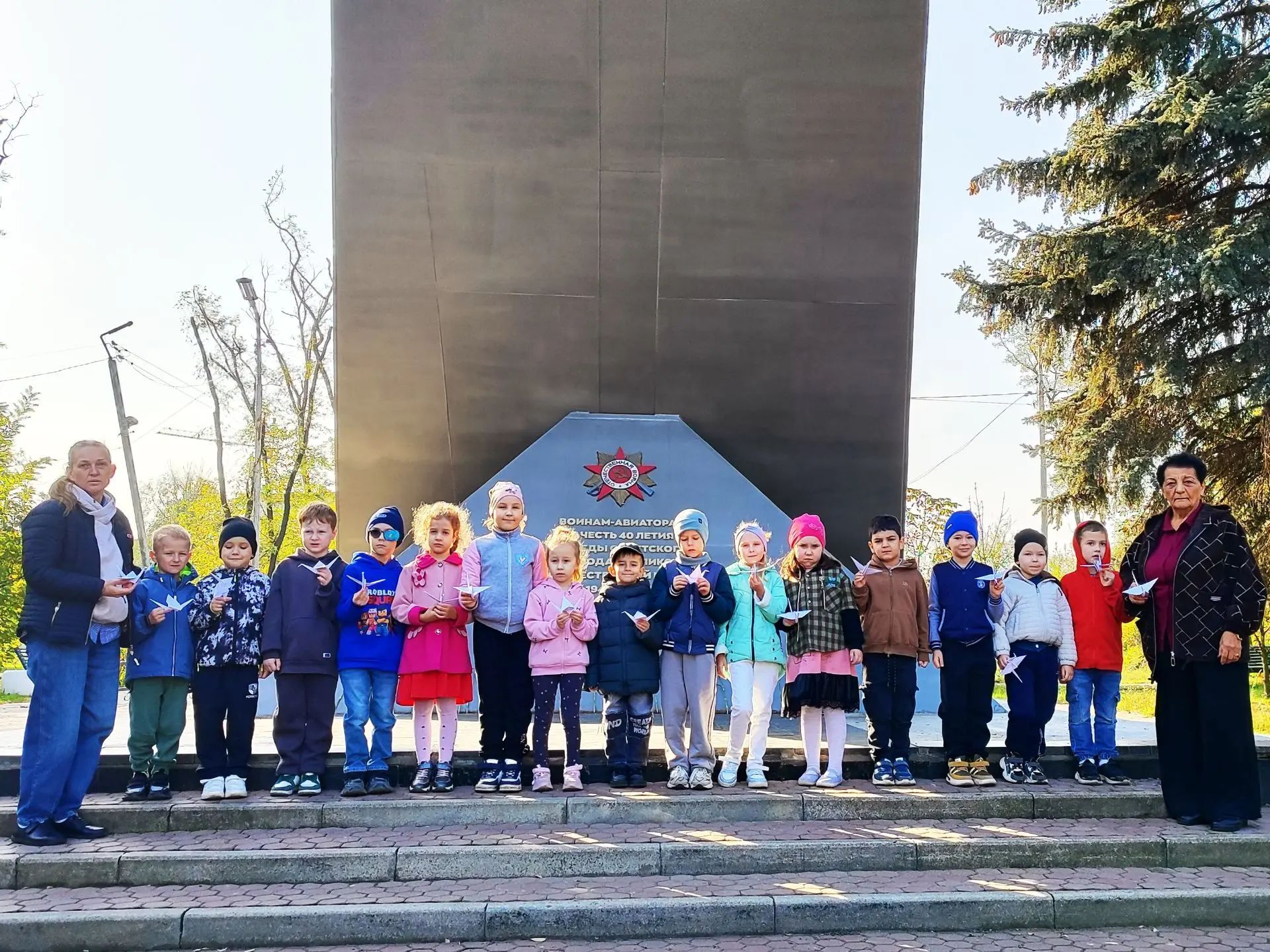 В Батайске почтили память погибших защитников Отечества в День белых журавлей